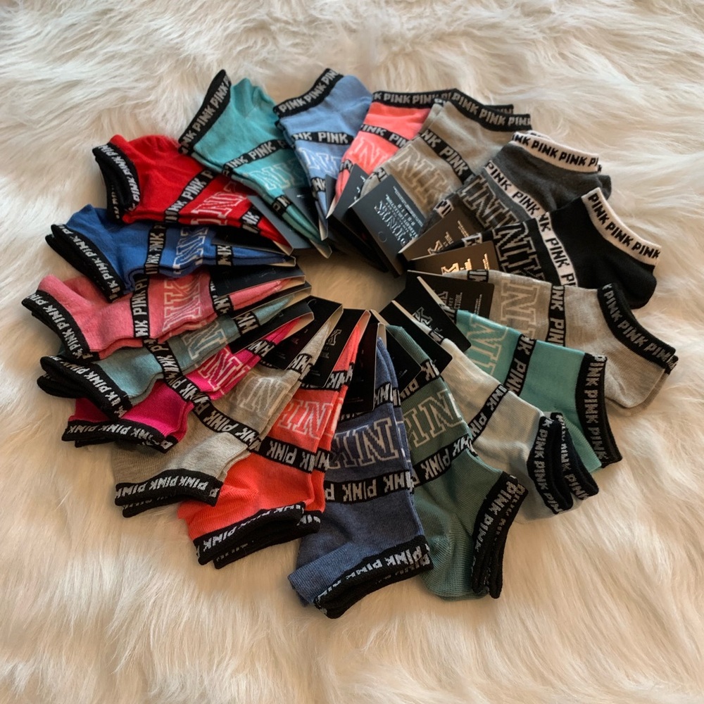 BRAND NEW 10 PAIRS VS SOCKS
